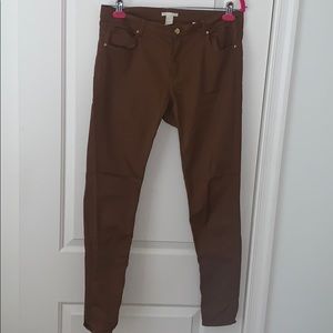 brown pants
